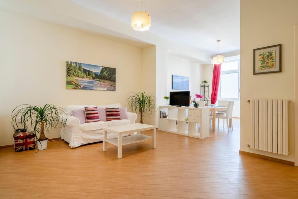 Ferienwohnung Carlotta - Italian Living Bari Exterior foto